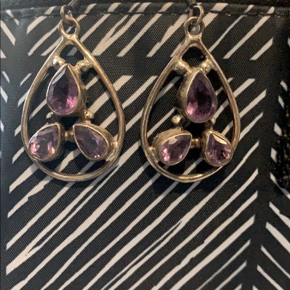 Earrings - Picture 3 of 5